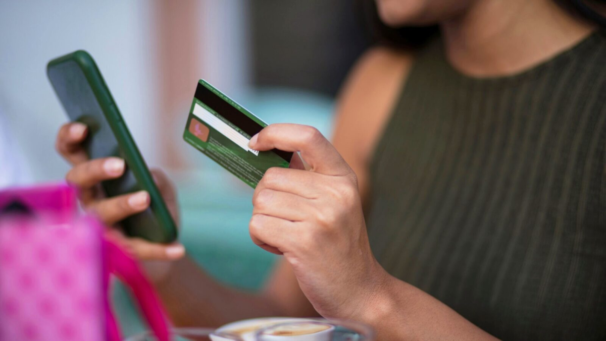 Trump's Credit Card Rate Remarks Rattle Bank Stocks and ETFs