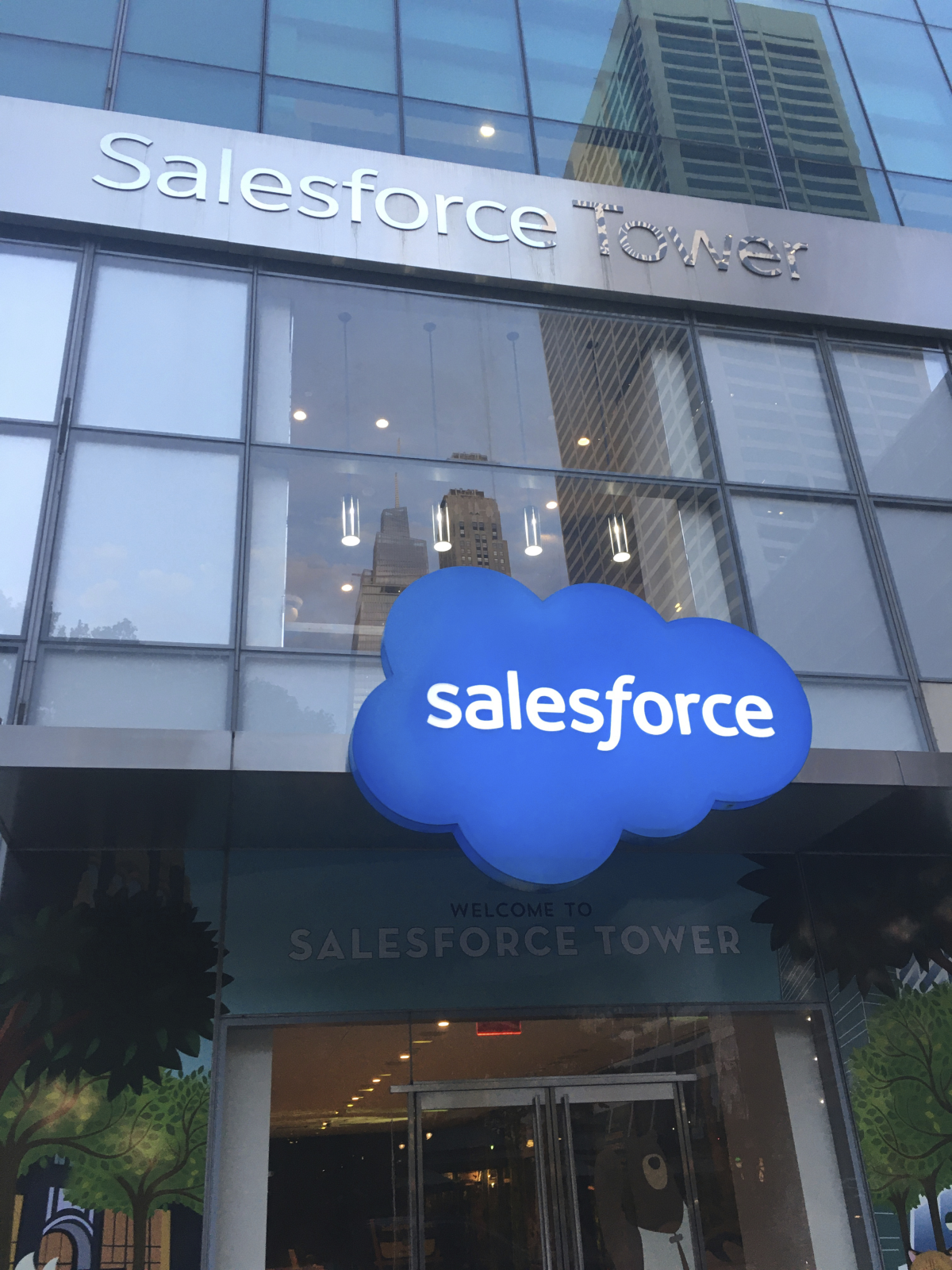 Salesforce Stock Struggles Despite AI Push and Political Ties