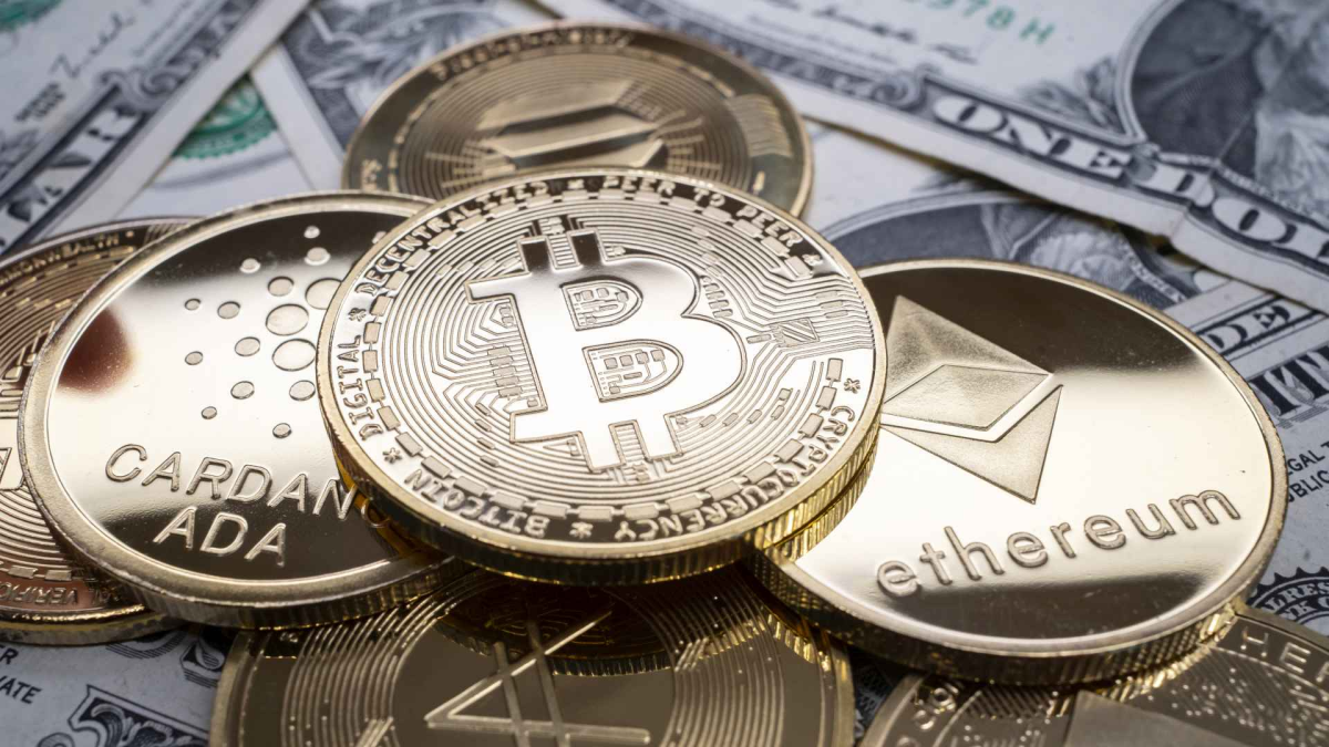 Investors Turn to Cryptocurrency Amid Economic Uncertainty