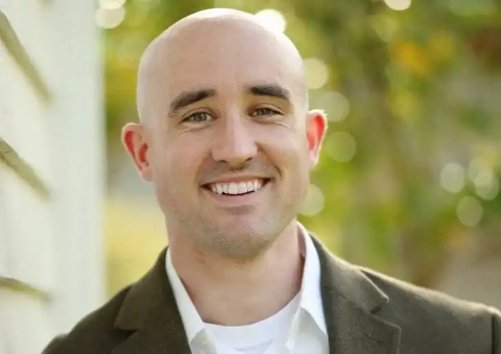 Financial Advisor Addresses Roth Conversion Inquiry from 60-Year-Old Reader