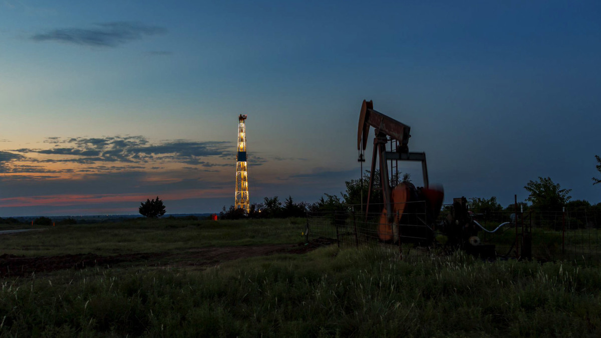 Plains All American Pipeline Completes Major Crude Oil Strategy Shift