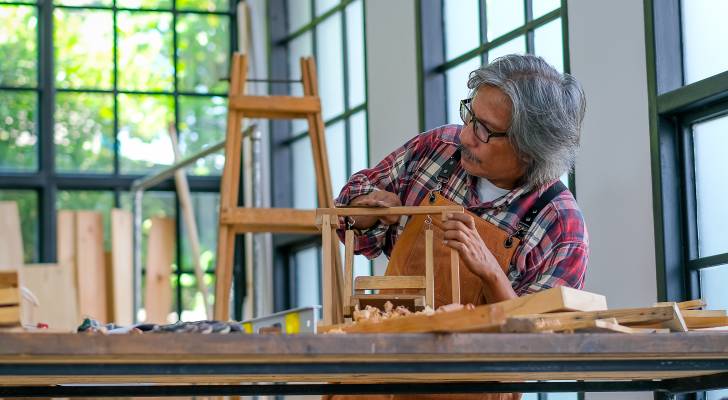 Baby Boomers Delay Retirement Amid Economic and Personal Factors