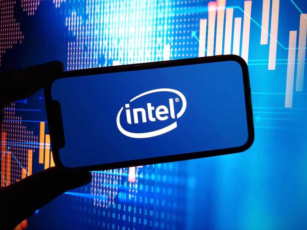 Intel Stock Surges on Strong Government Backing and New Chip Launch