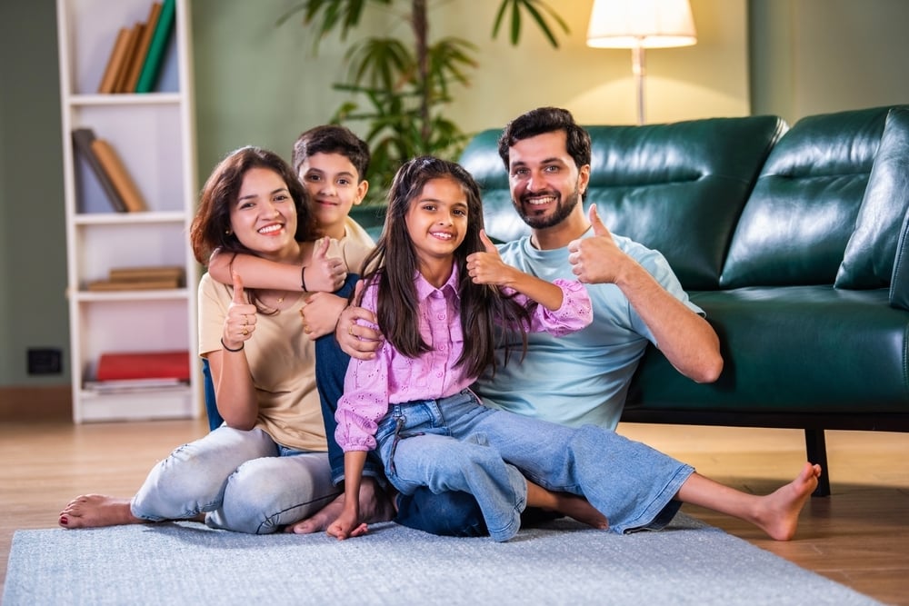 Financial Expert Urges Immediate Car Sale for Debt-Burdened Family